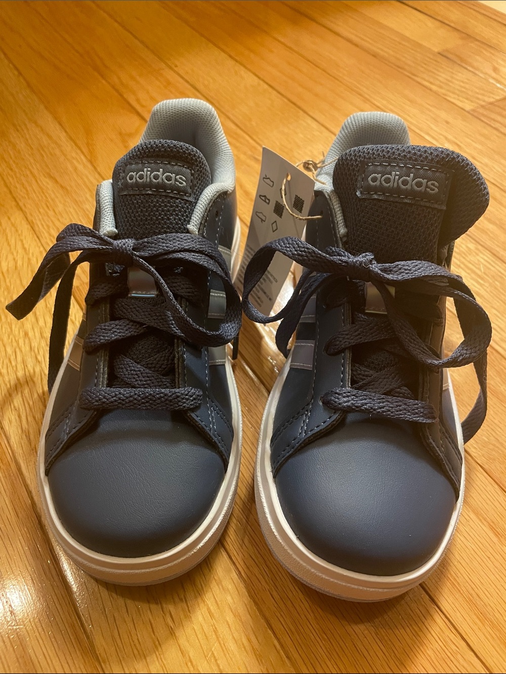 adidas Kids Navy & White Low-Top Sneakers